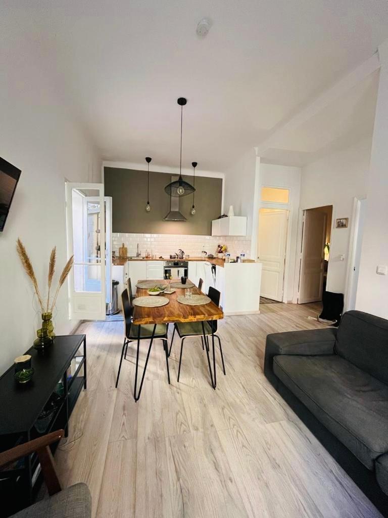 Charmante 3 Zimmer, Stadtwohnung مينتون المظهر الخارجي الصورة